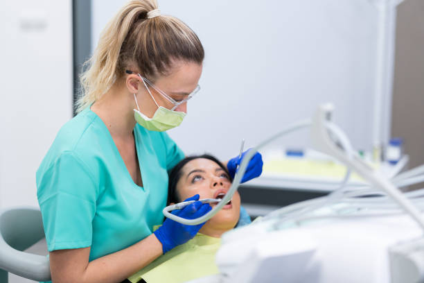 Best Emergency Gum Treatment in Port Washington, WI